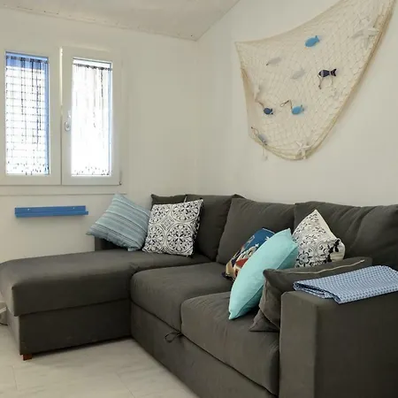 A Due Passi Dal Mare Holiday home *